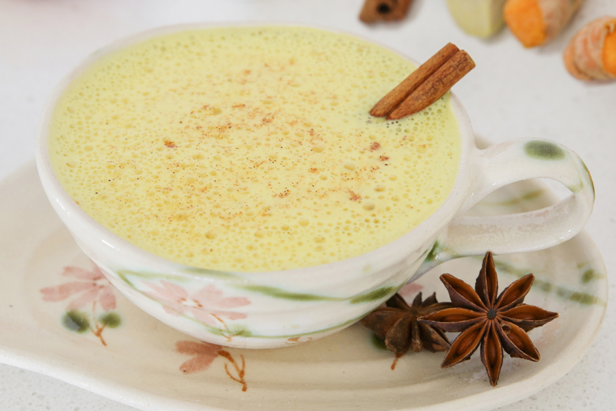 turmeric latte, tasty with anti-oxidant benefits