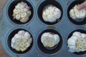 How to roast garlic